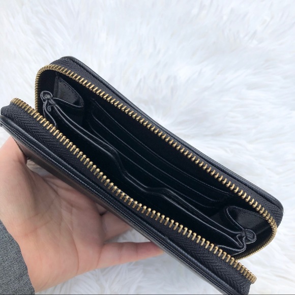 Aldo Black Zip Up Wallet - Picture 6 of 12